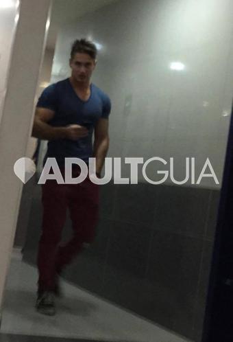 RUSBEL CHAVO BUEN CUERPO BUENA VERGA MACHIN SEXOSERVICIO A HOMBRE Y MUJER - Foto 0