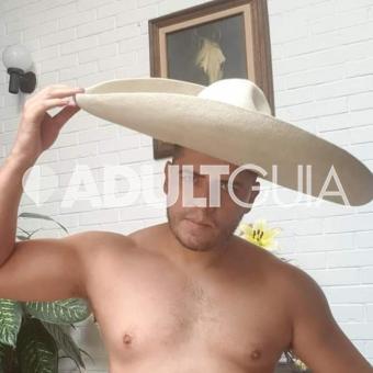 JOVEN MASCULINO MUY ATRACTIVO Y VERGÓN SERVICIOS SEXUALES PARA HOMBRES Y DAMAS - Foto 0