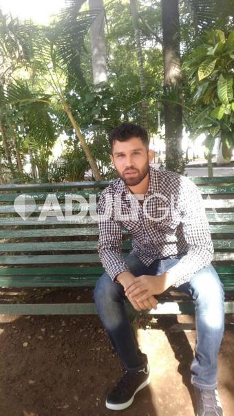 AQUILES JOVEN SEXOSERVIDOR Y MASAJISTA GUAPO PARA HOMBRES Y MUJERES - Foto 1