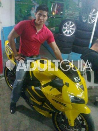 ATRACTIVO Y JOVEN MASAJISTA Y SEXOSERVIDOR PARA HOMBRE Y MUJER - Foto 4