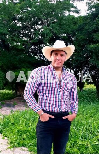 ATRACTIVO Y JOVEN MASAJISTA Y SEXOSERVIDOR PARA HOMBRE Y MUJER - Foto 5