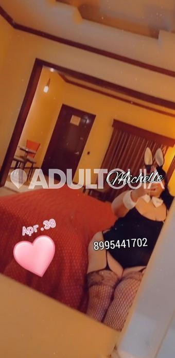 Madurita superculona sexy y hot 1000 ya con taxis a motel   - Foto 0