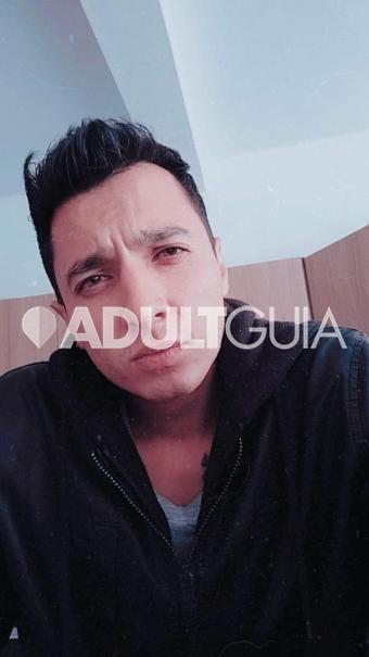 Joven guapo, delgado y bien dotado  listo para complacerte  - Foto 4