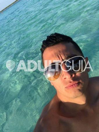 Joven guapo, delgado y bien dotado  listo para complacerte  - Foto 1