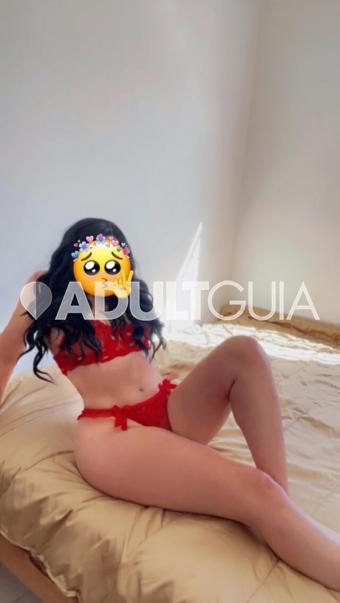 Hola mi amor mi nombre es Chanel soy una chica curvy nalgona blanca super sexy  - Foto 0