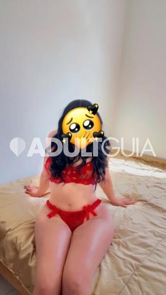 Hola mi amor mi nombre es Chanel soy una chica curvy nalgona blanca super sexy  - Foto 1