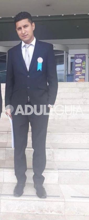 Joven gigolo de 25 ańitos solo para damas  - Foto 0