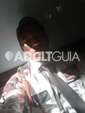 Joven busca pasarla rico  sin malos rollos  - Foto 1