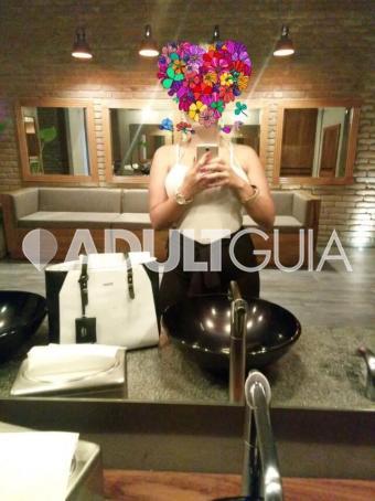 hola me llamo VANYA una hermosa nena disponible para ti - Foto 0