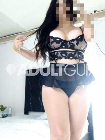 Blanquita extrema cachonda muy complaciente  - Foto 1