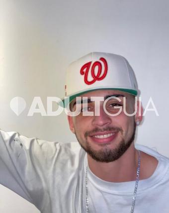 Chico guapo y buen físico con buena verga de 23 cm  - Foto 3