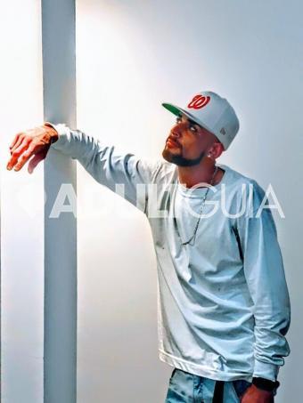 Chico guapo y buen físico con buena verga de 23 cm  - Foto 7