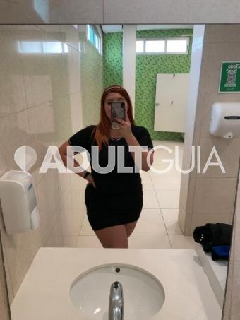 Peliroja cachonda para pasar el rato y sentir un rico placer - Foto 3