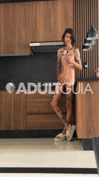 Delegadito, tatuado y alto con 19cm de PLACER - Foto 0