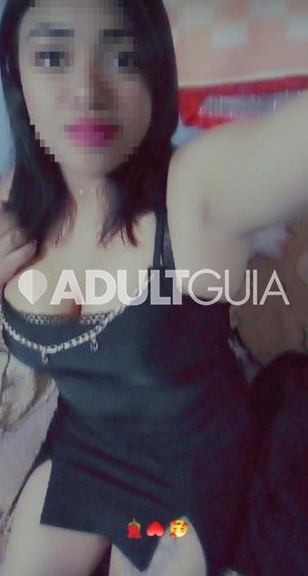 Tetona independiente jugetona y mega atenta lista para ti - Foto 5