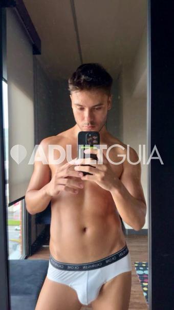 Argentino, pasivo de visita en Monterrey por unas semanas -Whatsapp +34663885984 - Foto 0