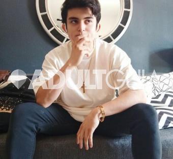 Chico hot que cumplira tus fantasias tanto presenciales como virtuales - Foto 1