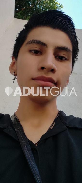 Joven Universitario - Puedo ser tu sirviente sexual, o tu stripper SIN COSTO  - Foto 4