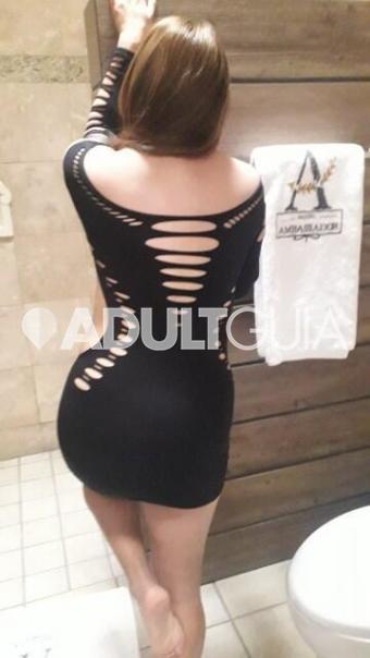 DEBUTANDO COMO SCORT, LAURA A TUS ORDENES - Foto 1