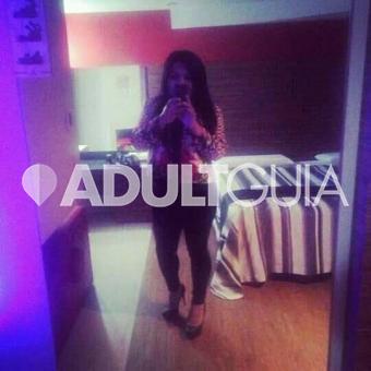 Me encanta ser sumisa y complaciente y q me metas lo q quieras bb  - Foto 4