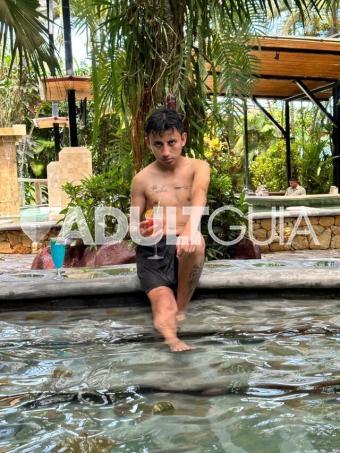 TWINK DE VISITA EN TU CIUDAD CUENTO CON LUGAR - Foto 3