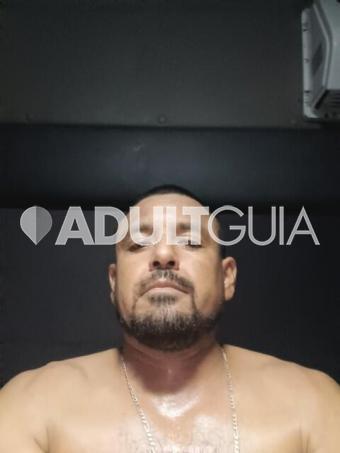 Chiko joven piel morena delgado cachondo y muy complaciente  - Foto 1