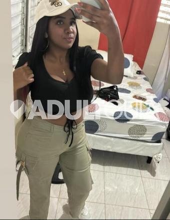 Hola cariño soy Karen una chica hermosa disponible con lugar  - Foto 0