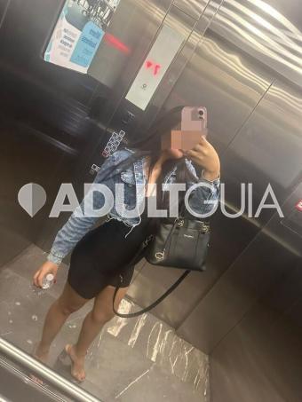 JOVEN DE 21 AÑOS, SENSUAL Y DISCRETA: TU COMPAÑÍA PERFECTA ESTÁ AQUÍ. ¡ESCRÍBEME - Foto 1