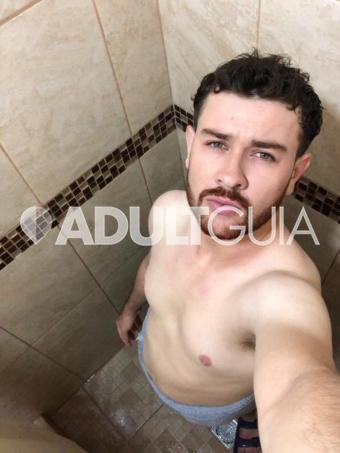 Emiliano  GUAPO  MACHITO SABROSO DANDO SERVICIO SEXUAL - Foto 0